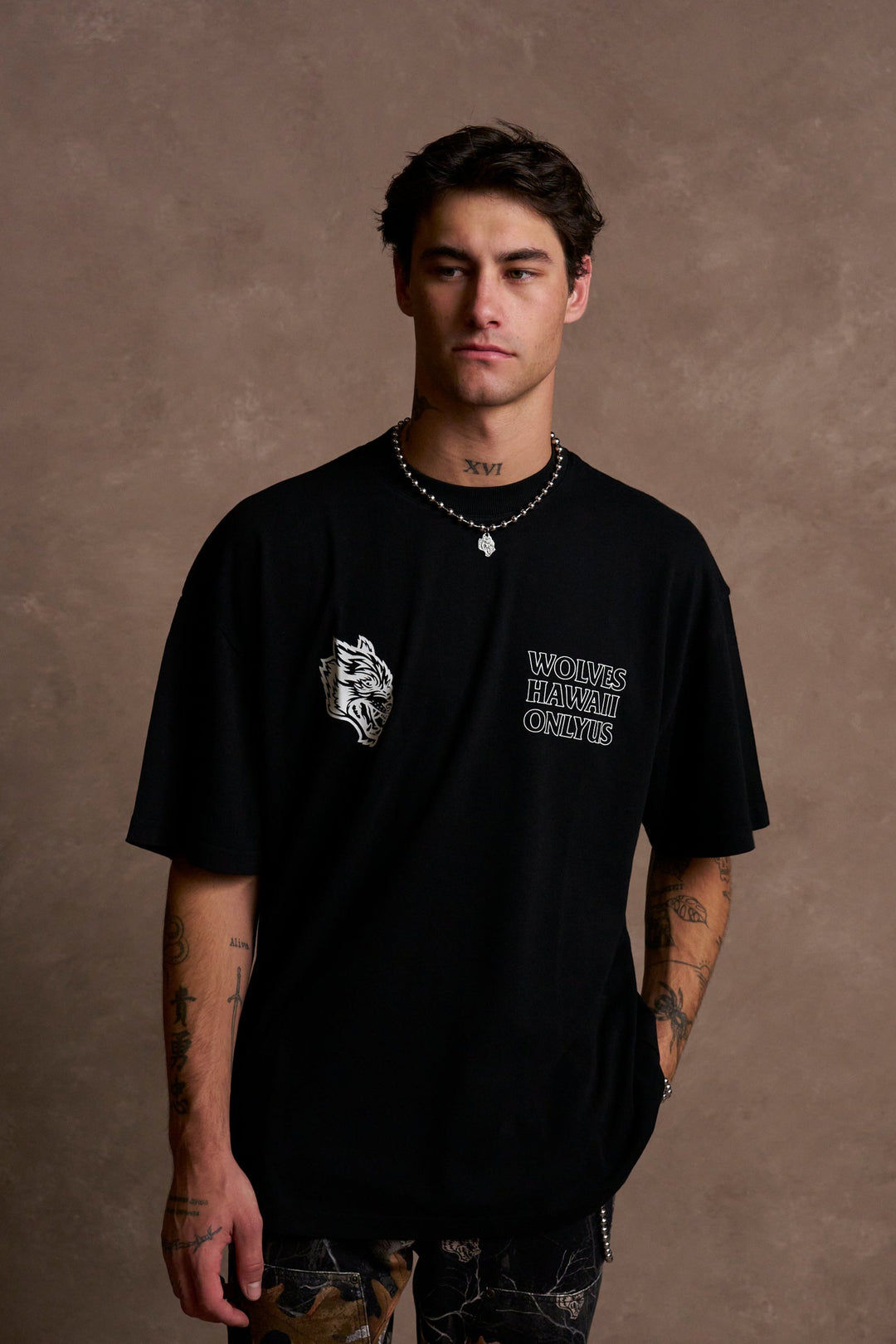 Only Us Hawaii "Premium" Oversized Tee in Black