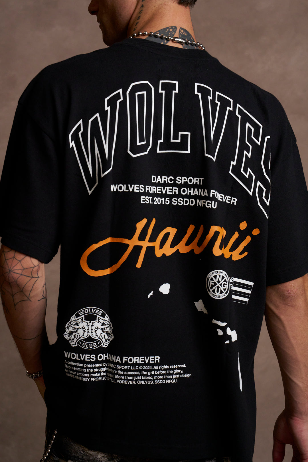 Wolves Hawaii "Premium" Oversized Tee in Black